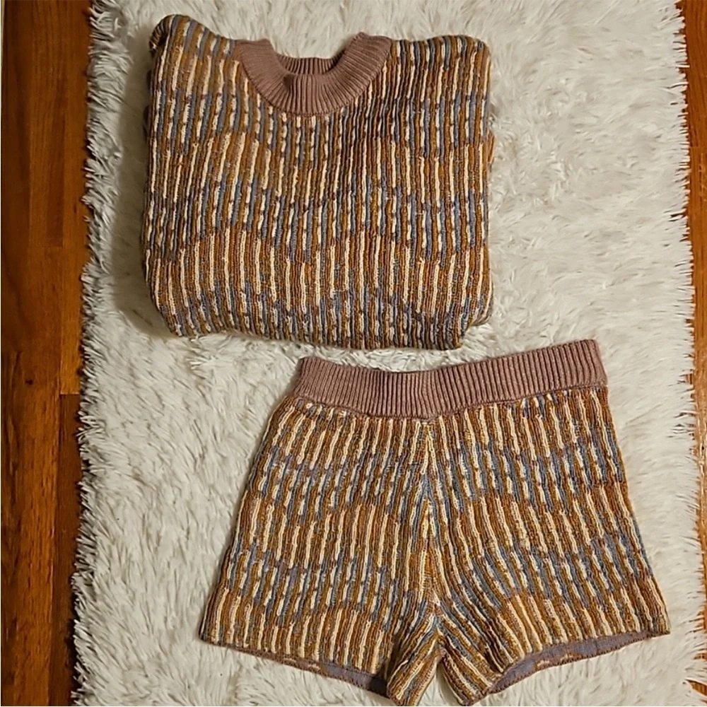 Free People Malibu Patterned Reversible Sweater Set - Picture 3 of 9